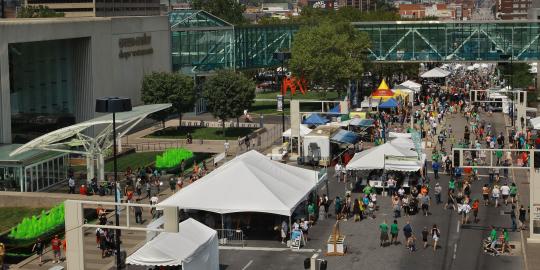 Irish Festival on Grand Blvd.